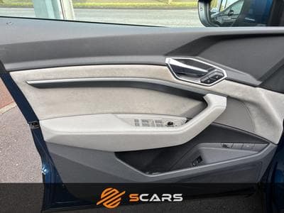 Audi Q8 55 Quattro 408cv (2019) - Foto 13