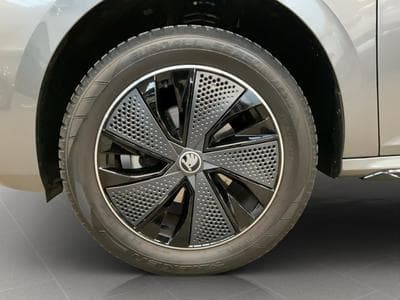 Skoda Kamiq Monte-Carlo+BVM+Pano+RearView (2025) - Photo 9