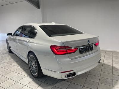 B7