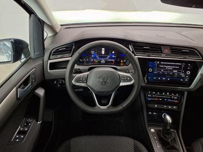 VW Touran Life Plus 1.5 TSI 7-Gang-DSG (2026) - Foto 12