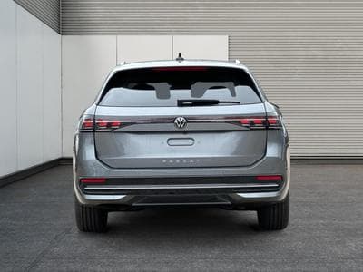 VW Passat Variant Elegance (2025) - Photo 4