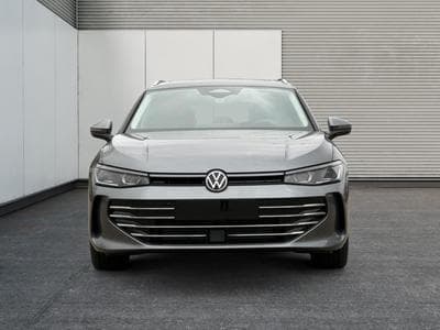 VW Passat Variant Elegance (2025) - Photo 6