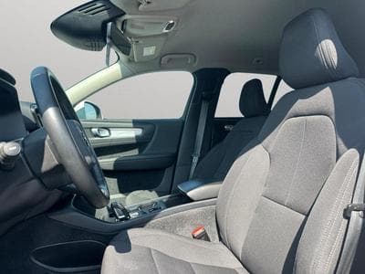 Volvo XC40 T3 Momentum Pro / Essence (2021) - Photo 10