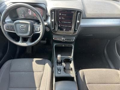 Volvo XC40 T3 Momentum Pro / Essence (2021) - Photo 3
