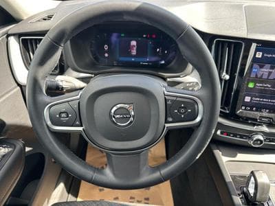 Volvo XC60 B4 Core / Diesel (2023) - Photo 12