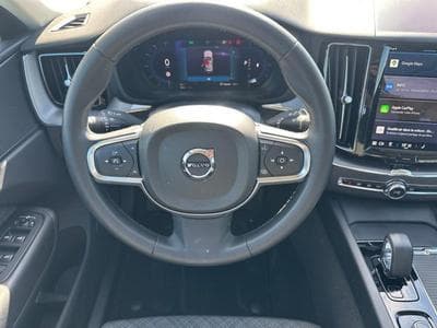 Volvo XC60 B4 Core / Diesel (2023) - Photo 12