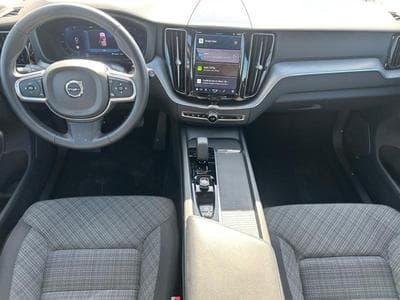 Volvo XC60 B4 Core / Diesel (2023) - Photo 3