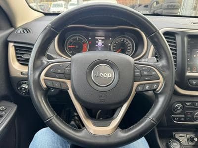 Jeep Cherokee JEEP CHEROKEE LIMITED 4x4 Panorama LEDER Xenon NAVI (2015) - Foto 12