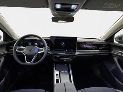 VW Passat Variant Elegance (2026) - Photo 12