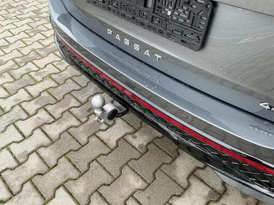 VW Passat Variant R-Line 4WD (2026) - Photo 9