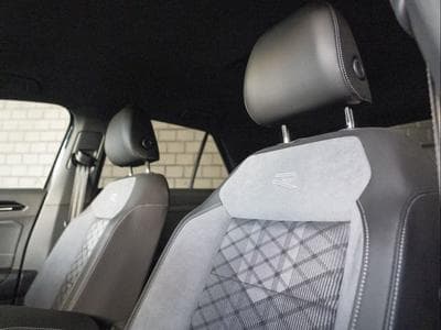 VW T-Roc R-Line 1.5 TSI 150 CV DSG7 *Caméra* *Hayon* *ACC* (2024) - Photo 8