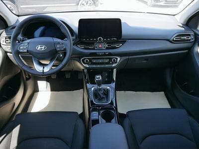 i30