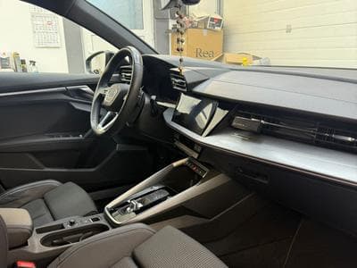 Audi A3 S-Line (2023) - Photo 2
