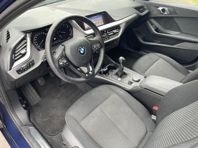 BMW 116 D Advantage (2021) - Photo 6