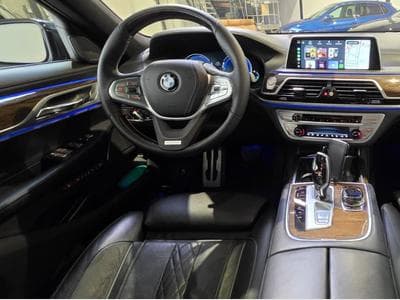 BMW 750 M750d (2017) - Photo 10