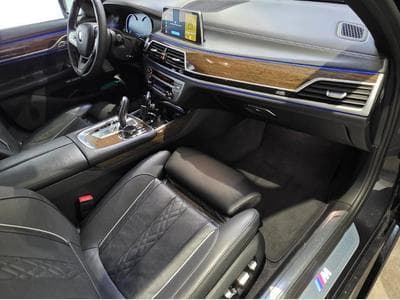 BMW 750 M750d (2017) - Photo 12