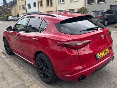 Alfa-Romeo Stelvio Veloce (2022) - Foto 3