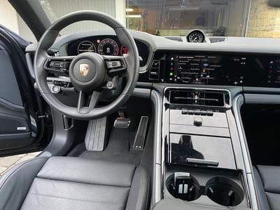 Porsche Panamera 4 (2024) - Photo 12