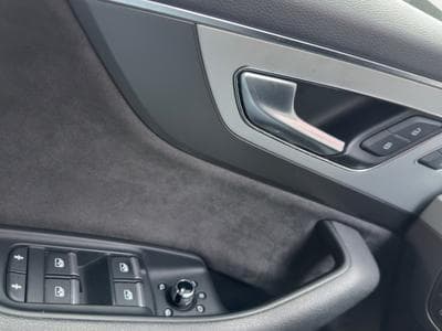 Audi Q7 S-line (2018) - Photo 8
