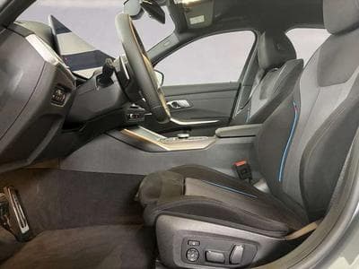 BMW 320 i Head-Up DAB LED (2024) - Photo 5