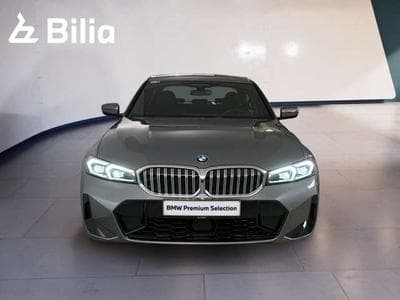 BMW 320 i Head-Up DAB LED (2024) - Photo 9