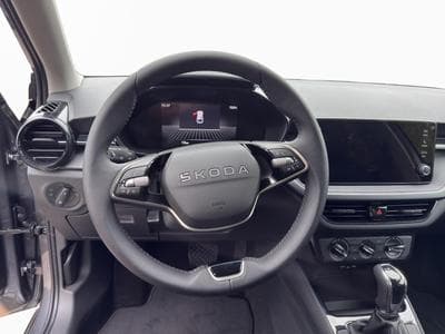 Skoda Fabia Essence (2025) - Foto 8