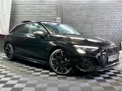 Audi RS3 Sportback RS quattro 2.5 TFSI 400 CV (2023) - Photo 3