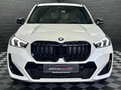 BMW X1 18i sDrive 136 CV M-Sport * Hayon * Caméra * Sièges chauffan (2025) - Photo 2