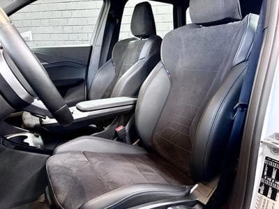 BMW X1 18i sDrive 136 CV M-Sport * Hayon * Caméra * Sièges chauffan (2025) - Photo 4