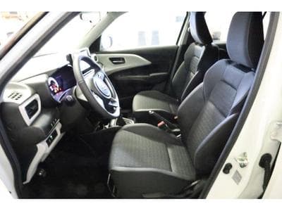 Suzuki Swift GL+ (2025) - Photo 12