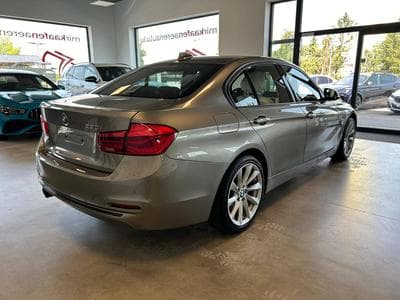 BMW 330 i Sport-Line (2018) - Photo 3