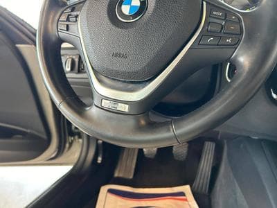 BMW 330 i Sport-Line (2018) - Photo 9