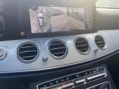 Mercedes E 300 e HYBRIDE BREAK AMG Line 4 Matic (2023) - Foto 14