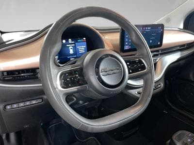 Fiat 500 ELECTRIQUE ICON (2021) - Photo 8