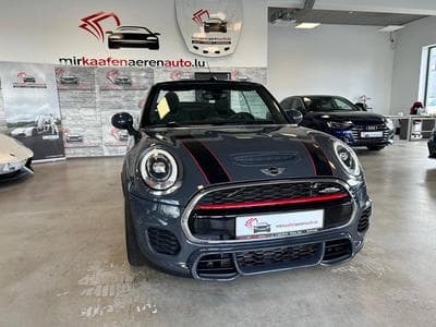 Mini Cabrio Cooper John Cooper Works (2017) - Photo 1