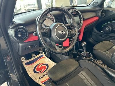 Mini Cabrio Cooper John Cooper Works (2017) - Photo 8