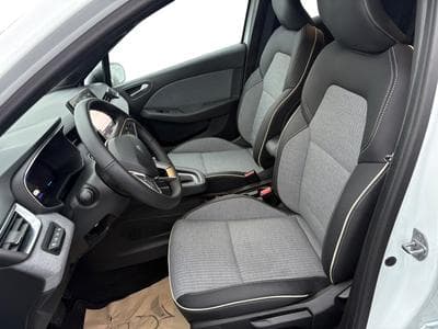 Renault Clio 1.6i Techno E-Tech Full Hybrid (2025) - Foto 5