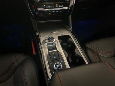 Ford Explorer 3.0 ST-Line (2025) - Photo 10