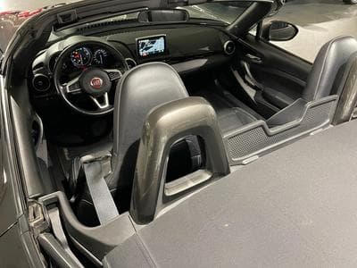 Fiat 124 1.4 Spider LUSSO (2019) - Photo 13