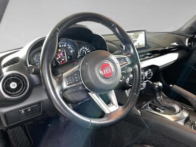 Fiat 124 1.4 Spider LUSSO (2019) - Photo 8