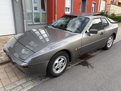 944
