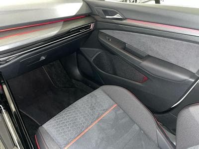 VW Golf GTI VIII Clubsport (2022) - Photo 9