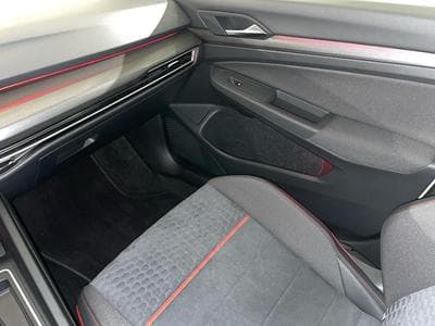 VW Golf GTI VIII Clubsport 2.0 TSI 300CV (2022) - Photo 9