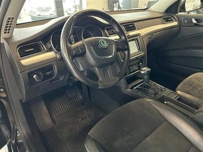 Skoda Superb Elegance (2012) - Foto 8