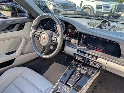 Porsche 911 992 Carrera Cabrio (2020) - Foto 12