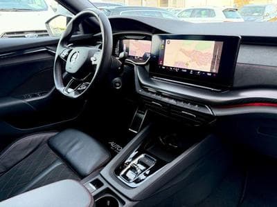 Skoda Octavia Octavia Combi RS Plus 2.0 TDI DSG /LED/ACC/CAM/ (2022) - Photo 11