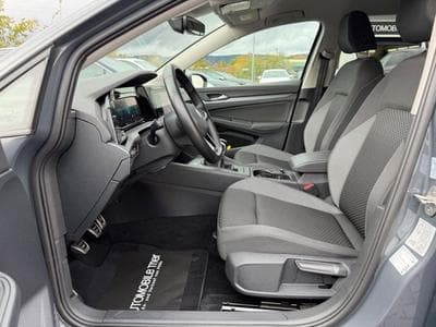 VW Golf Golf 8 Lim. 1.5 TSI /NAVI/LED/ACC/HUD/CAM/GARANT (2023) - Photo 9