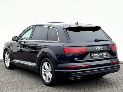 Q7