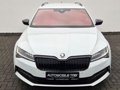 Skoda Superb Superb Combi Sportline 2.0 TSI DSG / / 1.HAND // (2022) - Photo 2