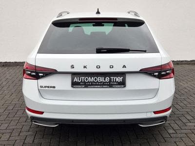 Skoda Superb Superb Combi Sportline 2.0 TSI DSG / / 1.HAND // (2022) - Photo 6
